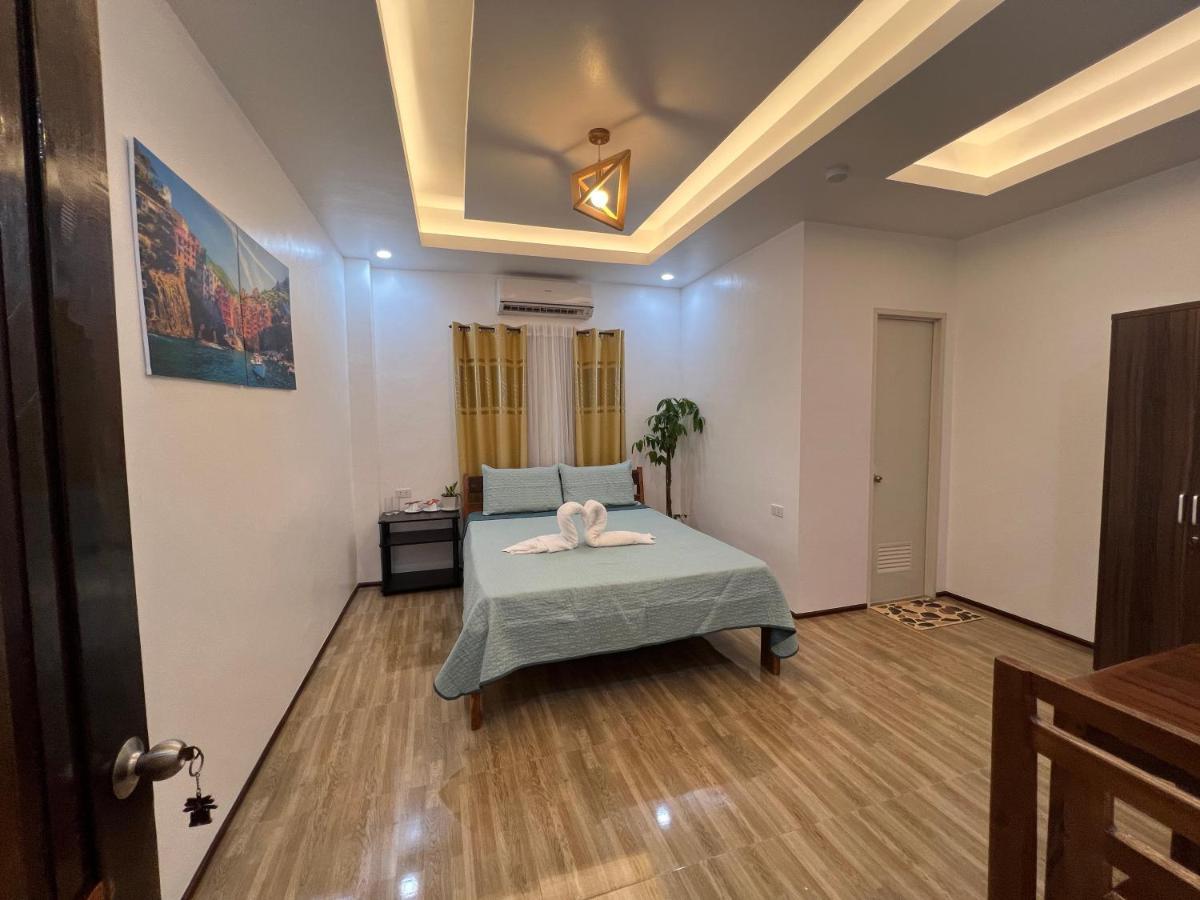 Rich-Vania Suites เจเนอรัลลูนา ภายนอก รูปภาพ