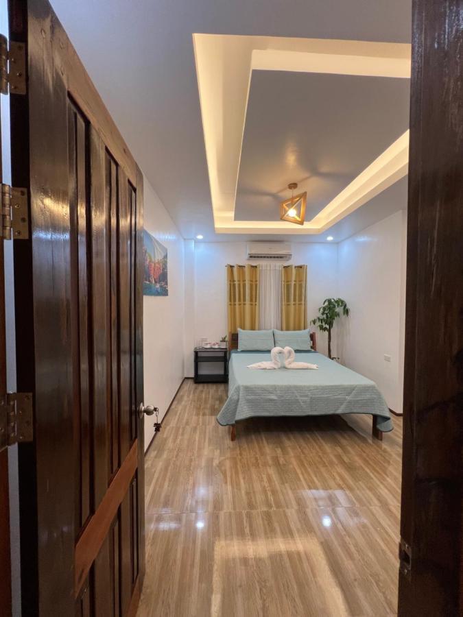 Rich-Vania Suites เจเนอรัลลูนา ภายนอก รูปภาพ