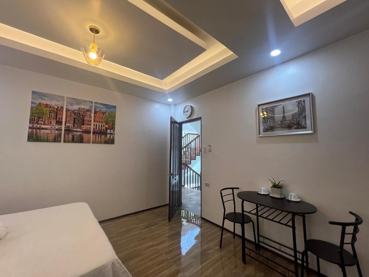 Rich-Vania Suites เจเนอรัลลูนา ภายนอก รูปภาพ