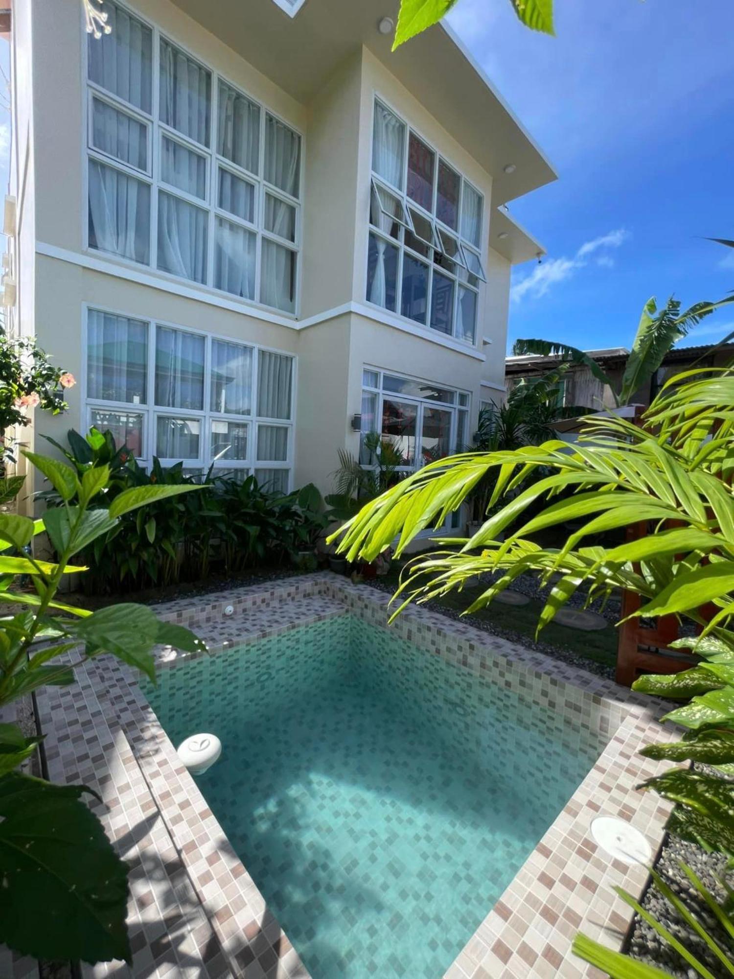 Rich-Vania Suites เจเนอรัลลูนา ภายนอก รูปภาพ